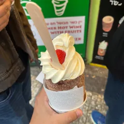 Chiminy Cake — Prague, Czechia
