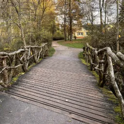 Uriges Brückengeländer — Donaueschingen, Baden-Württemberg, Germany